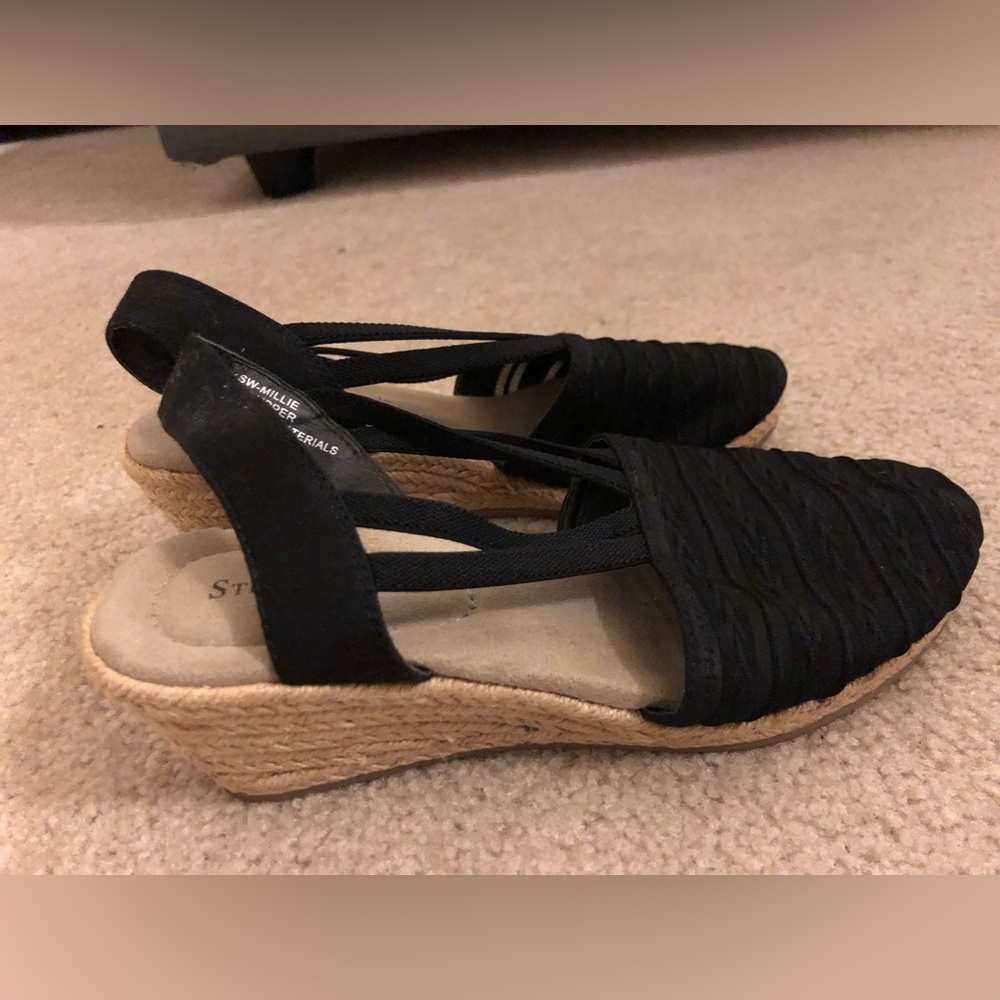 Black wedge